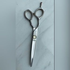 Ciseau coiffure hair scissors